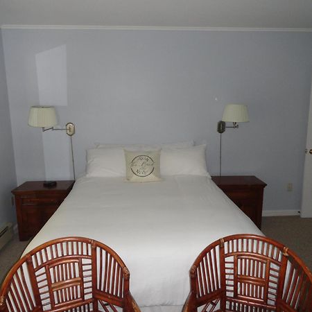 The Bond 1786 Inn (Adults Only) Warrensburg Rum bild