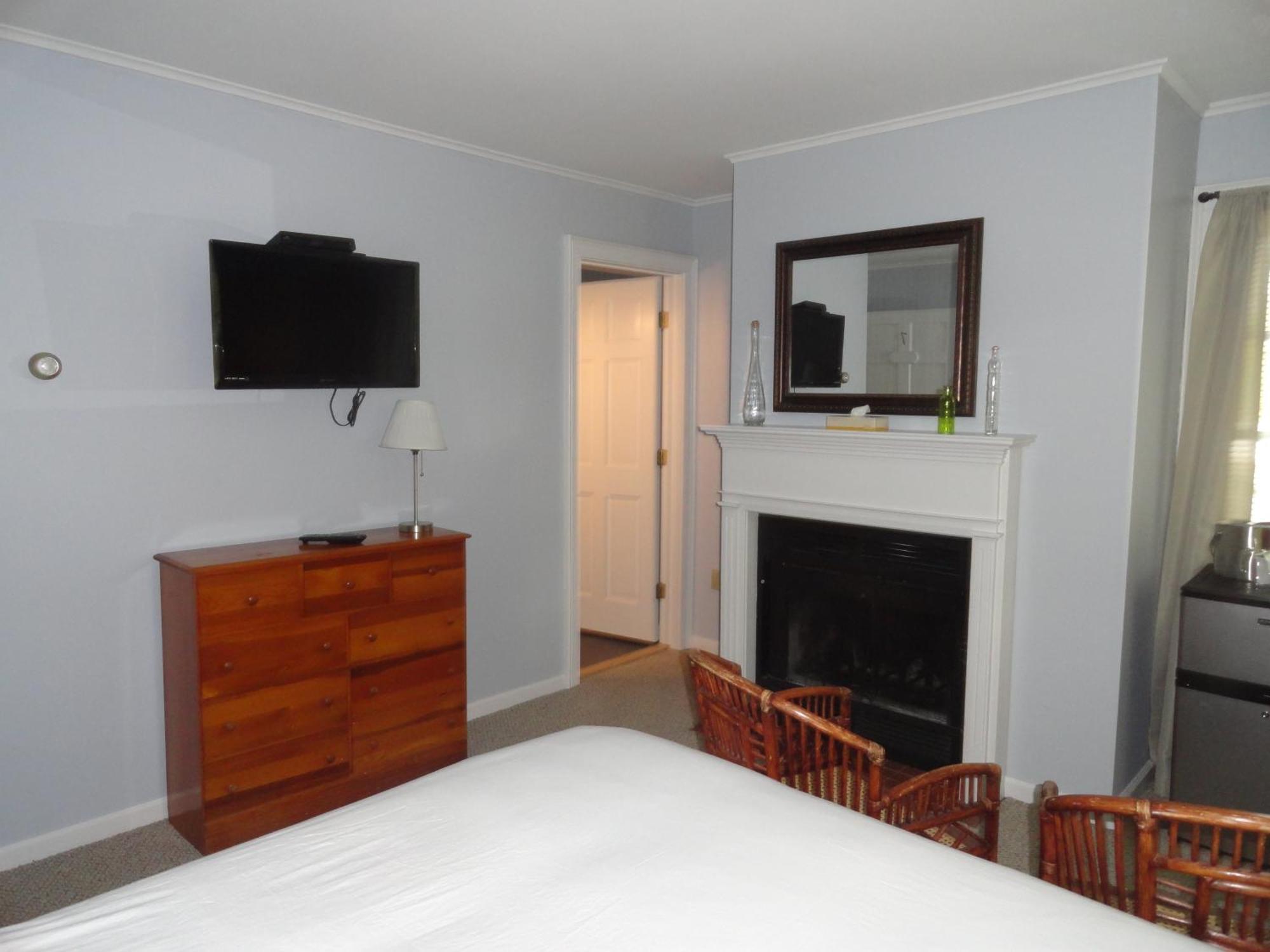 The Bond 1786 Inn (Adults Only) Warrensburg Rum bild