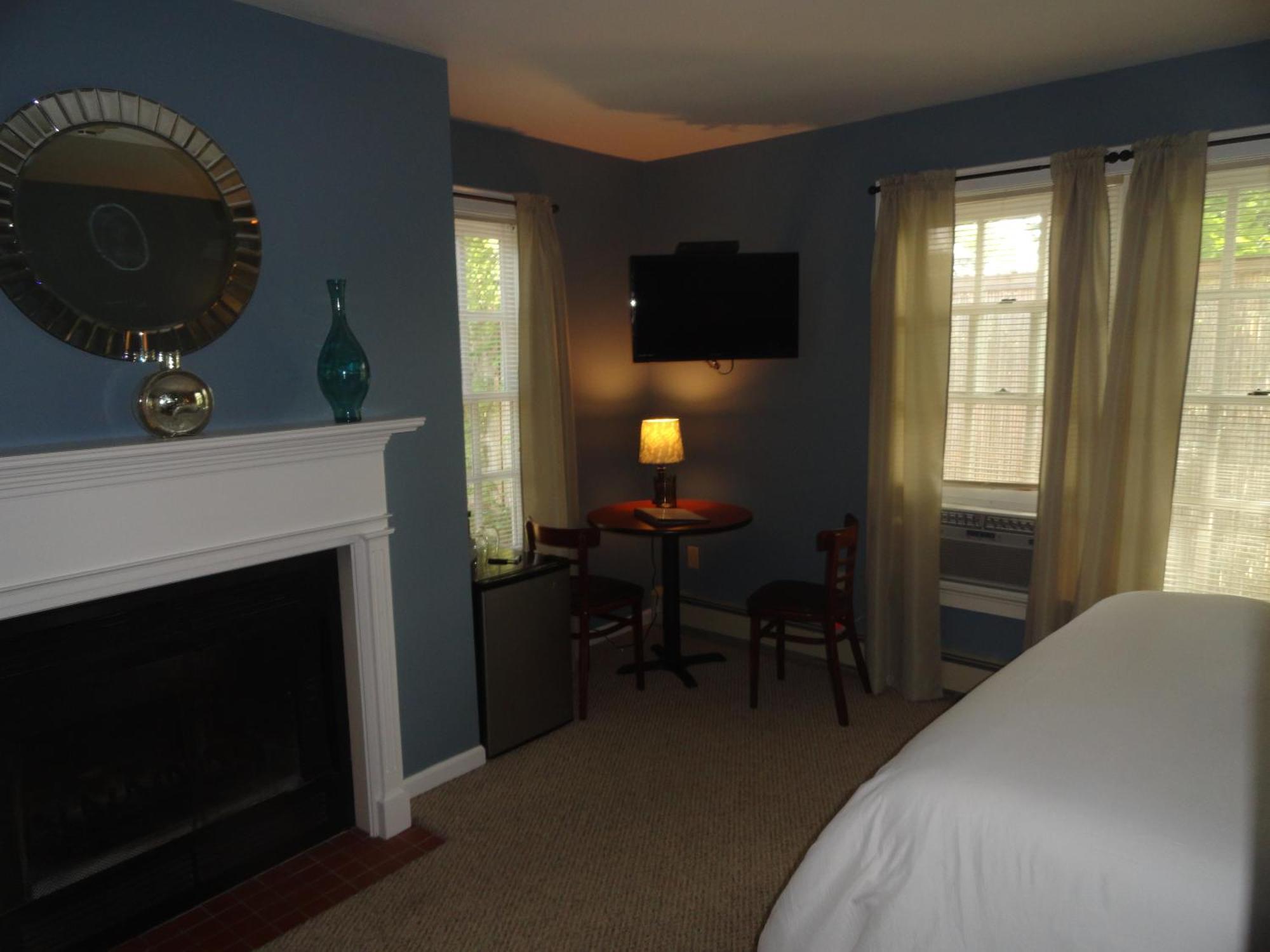 The Bond 1786 Inn (Adults Only) Warrensburg Rum bild